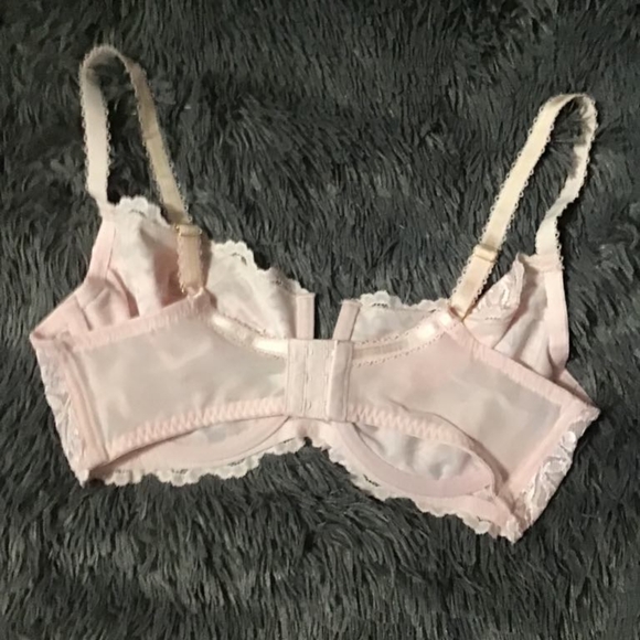 38D Pink Lace Fruit of the Loom Under wire Bra EUC - Picture 2 of 4
